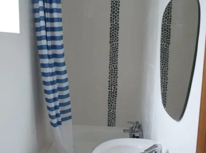 בית נופש Gite Aische-En-Refail *